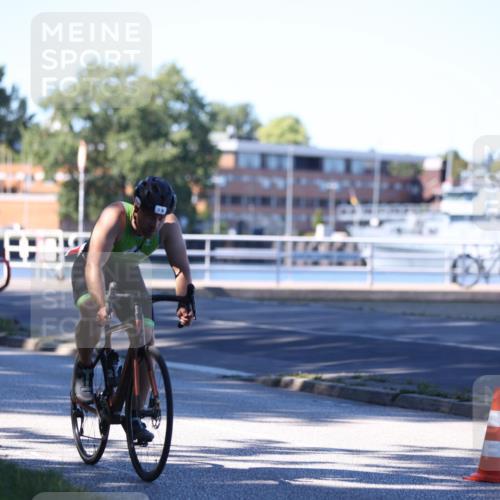 17.08.2025 - KN Förde Triathlon 2025 Yannick Fuchs http://msf.ph/oto/8629026 17.08.2025 15:25:47 Radfahren  meine-sportfotos.de