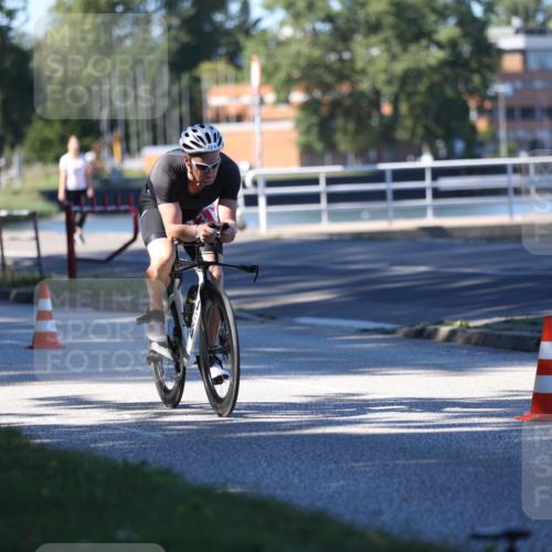 17.08.2025 - KN Förde Triathlon 2025 Yannick Fuchs http://msf.ph/oto/8629041 17.08.2025 15:26:18 Radfahren  meine-sportfotos.de