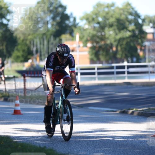 17.08.2025 - KN Förde Triathlon 2025 Yannick Fuchs http://msf.ph/oto/8629050 17.08.2025 15:26:50 Radfahren  meine-sportfotos.de