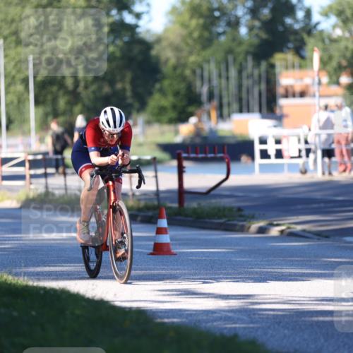 17.08.2025 - KN Förde Triathlon 2025 Yannick Fuchs http://msf.ph/oto/8629059 17.08.2025 15:27:55 Radfahren  meine-sportfotos.de
