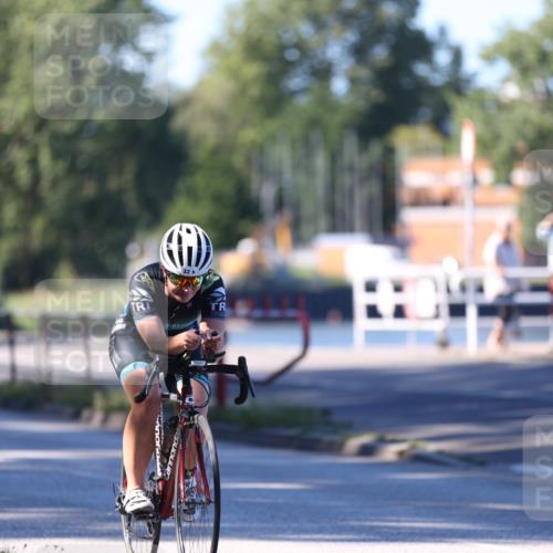 17.08.2025 - KN Förde Triathlon 2025 Yannick Fuchs http://msf.ph/oto/8629068 17.08.2025 15:28:21 Radfahren  meine-sportfotos.de