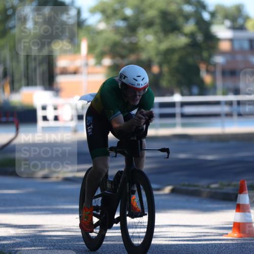 17.08.2025 - KN Förde Triathlon 2025 Yannick Fuchs http://msf.ph/oto/8629079 17.08.2025 15:29:32 Radfahren  meine-sportfotos.de