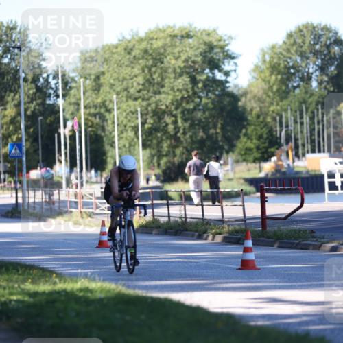 17.08.2025 - KN Förde Triathlon 2025 Yannick Fuchs http://msf.ph/oto/8629085 17.08.2025 15:29:50 Radfahren  meine-sportfotos.de