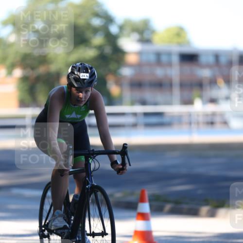 17.08.2025 - KN Förde Triathlon 2025 Yannick Fuchs http://msf.ph/oto/8629093 17.08.2025 15:30:01 Radfahren 24 meine-sportfotos.de