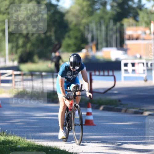 17.08.2025 - KN Förde Triathlon 2025 Yannick Fuchs http://msf.ph/oto/8629103 17.08.2025 15:31:44 Radfahren  meine-sportfotos.de