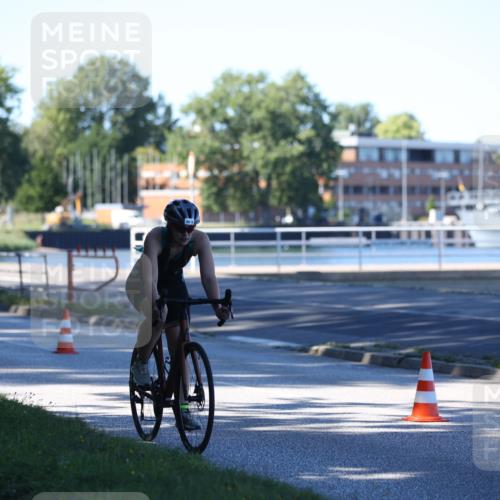 17.08.2025 - KN Förde Triathlon 2025 Yannick Fuchs http://msf.ph/oto/8629130 17.08.2025 15:33:07 Radfahren  meine-sportfotos.de