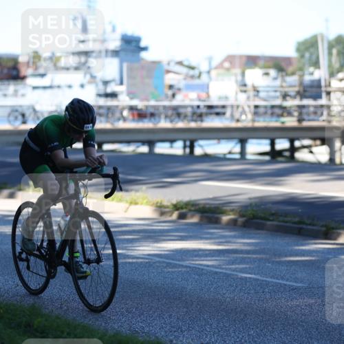 17.08.2025 - KN Förde Triathlon 2025 Yannick Fuchs http://msf.ph/oto/8629183 17.08.2025 15:34:51 Radfahren  meine-sportfotos.de