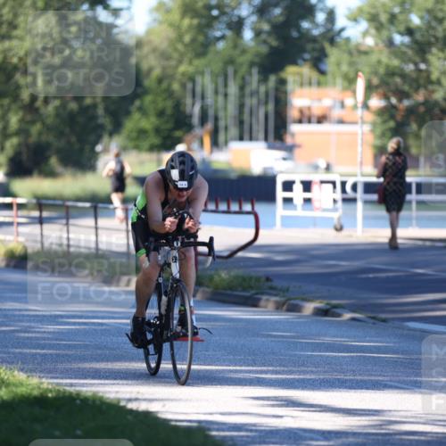 17.08.2025 - KN Förde Triathlon 2025 Yannick Fuchs http://msf.ph/oto/8629190 17.08.2025 15:36:21 Radfahren  meine-sportfotos.de