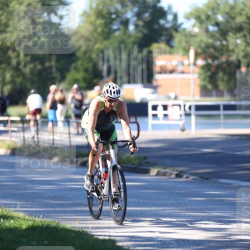 17.08.2025 - KN Förde Triathlon 2025 Yannick Fuchs http://msf.ph/oto/8629218 17.08.2025 15:40:25 Radfahren  meine-sportfotos.de