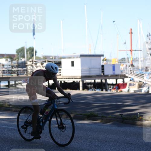 17.08.2025 - KN Förde Triathlon 2025 Yannick Fuchs http://msf.ph/oto/8629244 17.08.2025 15:41:43 Radfahren  meine-sportfotos.de
