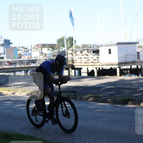 17.08.2025 - KN Förde Triathlon 2025 Yannick Fuchs http://msf.ph/oto/8629255 17.08.2025 15:44:29 Radfahren  meine-sportfotos.de