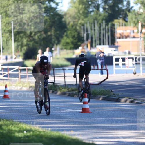 17.08.2025 - KN Förde Triathlon 2025 Yannick Fuchs http://msf.ph/oto/8629260 17.08.2025 15:45:08 Radfahren  meine-sportfotos.de