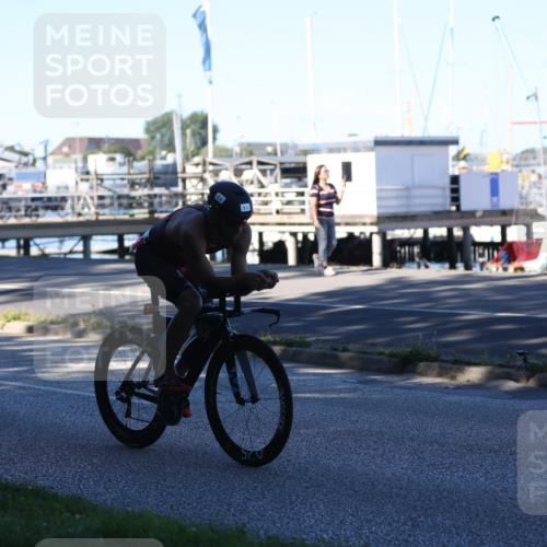17.08.2025 - KN Förde Triathlon 2025 Yannick Fuchs http://msf.ph/oto/8629267 17.08.2025 15:45:10 Radfahren  meine-sportfotos.de
