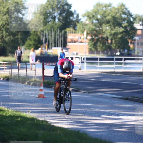 17.08.2025 - KN Förde Triathlon 2025 Yannick Fuchs http://msf.ph/oto/8629305 17.08.2025 15:50:24 Radfahren  meine-sportfotos.de