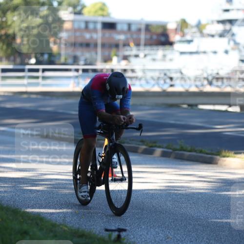 17.08.2025 - KN Förde Triathlon 2025 Yannick Fuchs http://msf.ph/oto/8629307 17.08.2025 15:50:25 Radfahren  meine-sportfotos.de