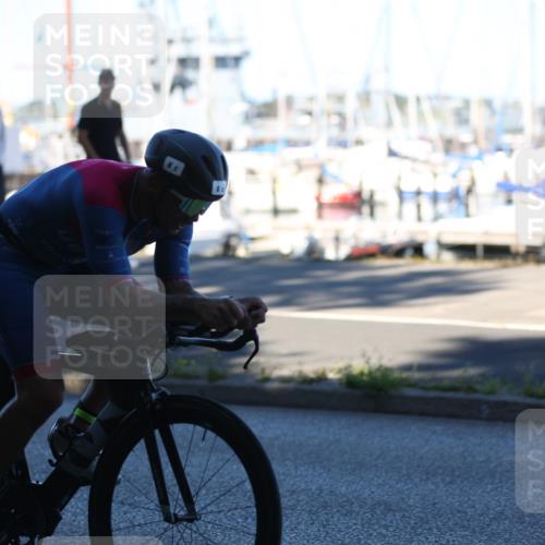 17.08.2025 - KN Förde Triathlon 2025 Yannick Fuchs http://msf.ph/oto/8629312 17.08.2025 15:50:26 Radfahren 2422, 8, 8 meine-sportfotos.de