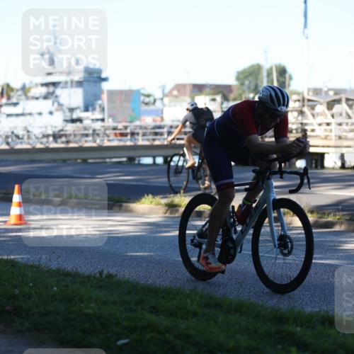 17.08.2025 - KN Förde Triathlon 2025 Yannick Fuchs http://msf.ph/oto/8629317 17.08.2025 15:53:19 Radfahren  meine-sportfotos.de