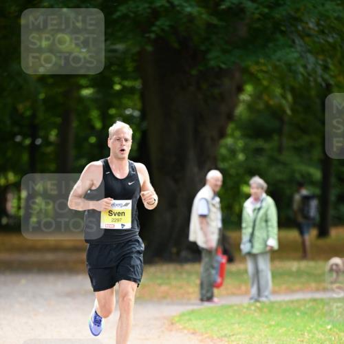 31.08.2025 - 21. Blankeneser Heldenlauf Dr. Thomas Lammeyer http://msf.ph/oto/8629420 31.08.2025 10:04:52 Laufen 2297, 4 meine-sportfotos.de