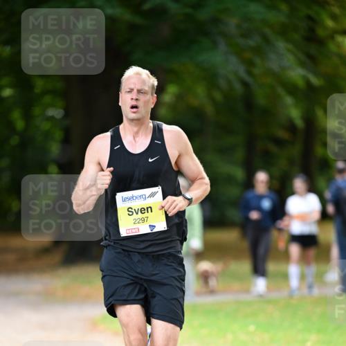 31.08.2025 - 21. Blankeneser Heldenlauf Dr. Thomas Lammeyer http://msf.ph/oto/8629433 31.08.2025 10:04:53 Laufen 2297 meine-sportfotos.de