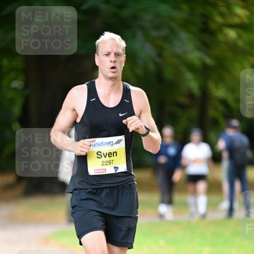 31.08.2025 - 21. Blankeneser Heldenlauf Dr. Thomas Lammeyer http://msf.ph/oto/8629436 31.08.2025 10:04:54 Laufen 2297 meine-sportfotos.de