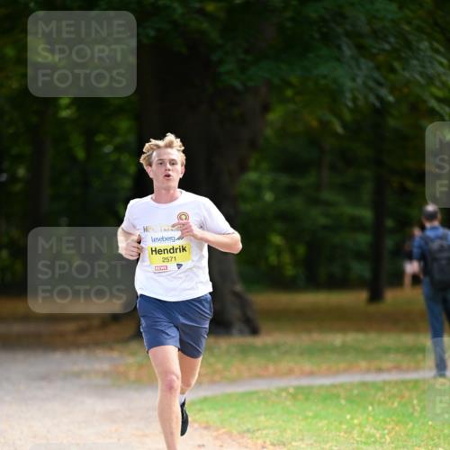 31.08.2025 - 21. Blankeneser Heldenlauf Dr. Thomas Lammeyer http://msf.ph/oto/8629483 31.08.2025 10:06:00 Laufen 2571 meine-sportfotos.de