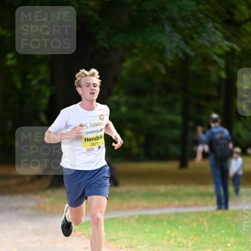 31.08.2025 - 21. Blankeneser Heldenlauf Dr. Thomas Lammeyer http://msf.ph/oto/8629486 31.08.2025 10:06:01 Laufen 2571 meine-sportfotos.de