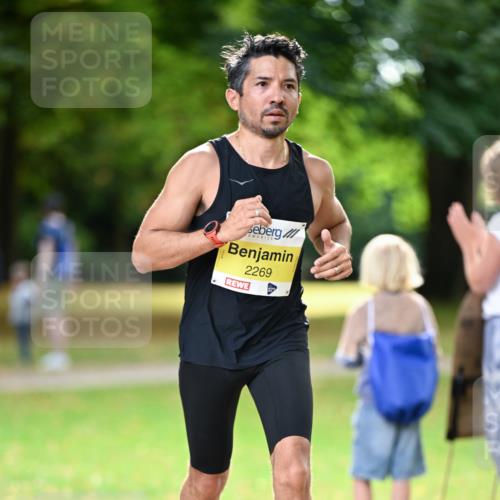 31.08.2025 - 21. Blankeneser Heldenlauf Dr. Thomas Lammeyer http://msf.ph/oto/8629540 31.08.2025 10:06:39 Laufen 2269, 2 meine-sportfotos.de