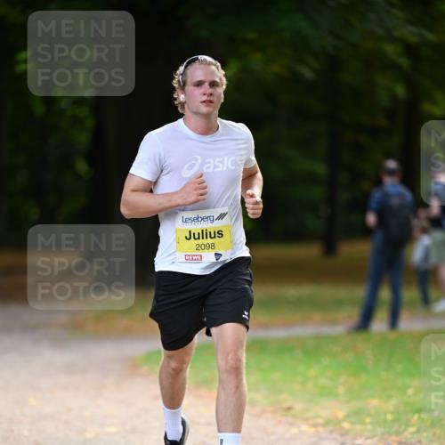 31.08.2025 - 21. Blankeneser Heldenlauf Dr. Thomas Lammeyer http://msf.ph/oto/8629595 31.08.2025 10:07:10 Laufen 2098 meine-sportfotos.de