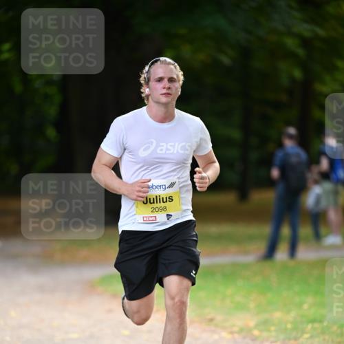 31.08.2025 - 21. Blankeneser Heldenlauf Dr. Thomas Lammeyer http://msf.ph/oto/8629596 31.08.2025 10:07:10 Laufen 2098 meine-sportfotos.de
