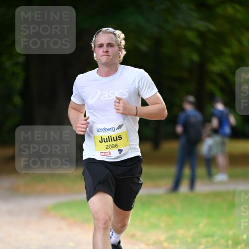 31.08.2025 - 21. Blankeneser Heldenlauf Dr. Thomas Lammeyer http://msf.ph/oto/8629598 31.08.2025 10:07:10 Laufen 2098 meine-sportfotos.de