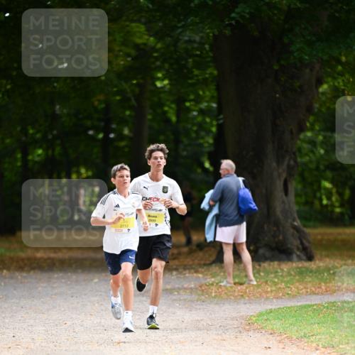 31.08.2025 - 21. Blankeneser Heldenlauf Dr. Thomas Lammeyer http://msf.ph/oto/8629603 31.08.2025 10:07:37 Laufen 2699, 2713 meine-sportfotos.de