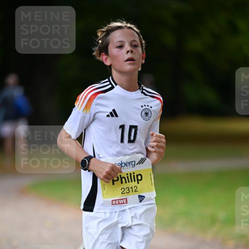 31.08.2025 - 21. Blankeneser Heldenlauf Dr. Thomas Lammeyer http://msf.ph/oto/8629719 31.08.2025 10:08:08 Laufen 10, 2312 meine-sportfotos.de