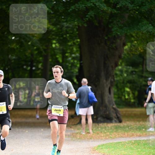 31.08.2025 - 21. Blankeneser Heldenlauf Dr. Thomas Lammeyer http://msf.ph/oto/8629754 31.08.2025 10:08:39 Laufen 728, 2294 meine-sportfotos.de