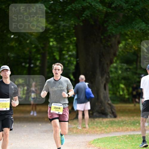 31.08.2025 - 21. Blankeneser Heldenlauf Dr. Thomas Lammeyer http://msf.ph/oto/8629756 31.08.2025 10:08:40 Laufen 2728, 2294 meine-sportfotos.de