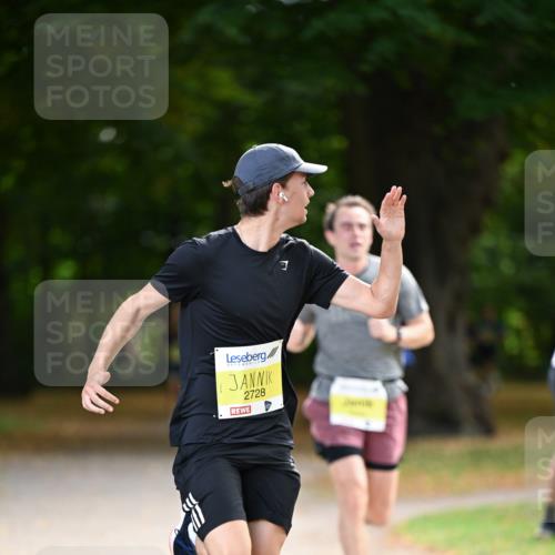 31.08.2025 - 21. Blankeneser Heldenlauf Dr. Thomas Lammeyer http://msf.ph/oto/8629759 31.08.2025 10:08:41 Laufen 2728 meine-sportfotos.de