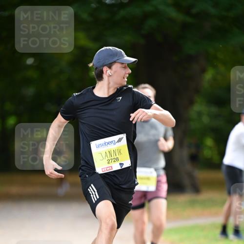 31.08.2025 - 21. Blankeneser Heldenlauf Dr. Thomas Lammeyer http://msf.ph/oto/8629760 31.08.2025 10:08:41 Laufen 2728 meine-sportfotos.de