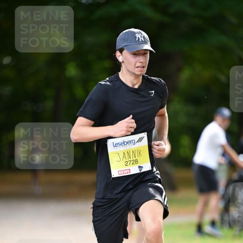 31.08.2025 - 21. Blankeneser Heldenlauf Dr. Thomas Lammeyer http://msf.ph/oto/8629762 31.08.2025 10:08:42 Laufen 2728 meine-sportfotos.de