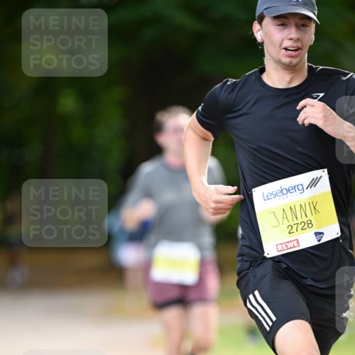 31.08.2025 - 21. Blankeneser Heldenlauf Dr. Thomas Lammeyer http://msf.ph/oto/8629765 31.08.2025 10:08:42 Laufen 2728 meine-sportfotos.de