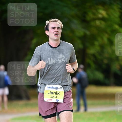 31.08.2025 - 21. Blankeneser Heldenlauf Dr. Thomas Lammeyer http://msf.ph/oto/8629770 31.08.2025 10:08:43 Laufen 2294 meine-sportfotos.de