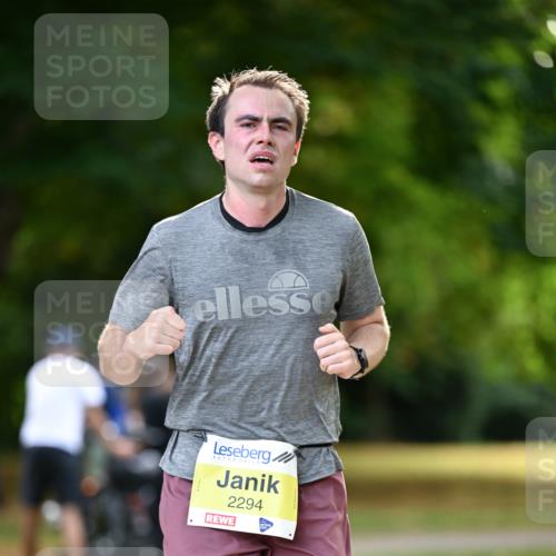 31.08.2025 - 21. Blankeneser Heldenlauf Dr. Thomas Lammeyer http://msf.ph/oto/8629775 31.08.2025 10:08:44 Laufen 2294 meine-sportfotos.de