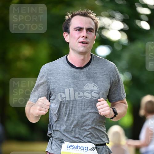 31.08.2025 - 21. Blankeneser Heldenlauf Dr. Thomas Lammeyer http://msf.ph/oto/8629780 31.08.2025 10:08:45 Laufen 2294 meine-sportfotos.de