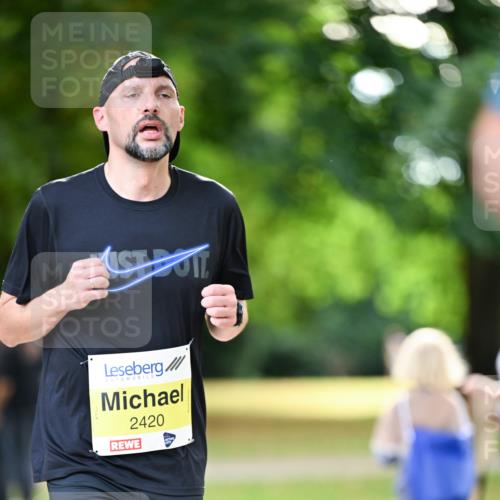 31.08.2025 - 21. Blankeneser Heldenlauf Dr. Thomas Lammeyer http://msf.ph/oto/8629819 31.08.2025 10:09:06 Laufen 2420 meine-sportfotos.de
