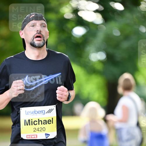 31.08.2025 - 21. Blankeneser Heldenlauf Dr. Thomas Lammeyer http://msf.ph/oto/8629821 31.08.2025 10:09:06 Laufen 2420 meine-sportfotos.de