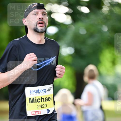31.08.2025 - 21. Blankeneser Heldenlauf Dr. Thomas Lammeyer http://msf.ph/oto/8629822 31.08.2025 10:09:06 Laufen 2420 meine-sportfotos.de