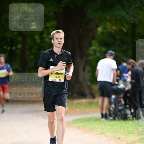 31.08.2025 - 21. Blankeneser Heldenlauf Dr. Thomas Lammeyer http://msf.ph/oto/8629951 31.08.2025 10:09:48 Laufen 2238 meine-sportfotos.de