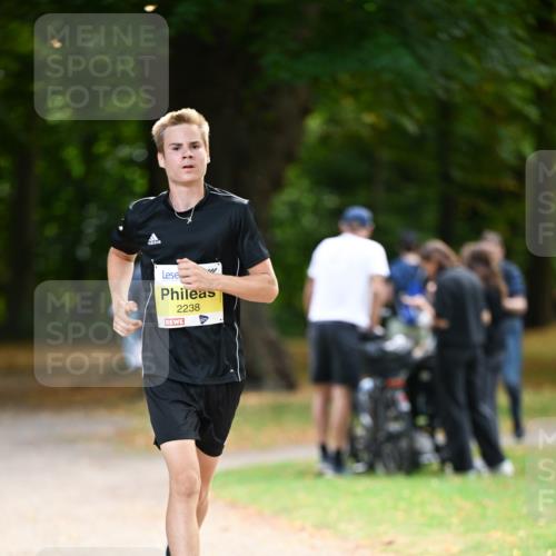 31.08.2025 - 21. Blankeneser Heldenlauf Dr. Thomas Lammeyer http://msf.ph/oto/8629954 31.08.2025 10:09:48 Laufen 2238 meine-sportfotos.de