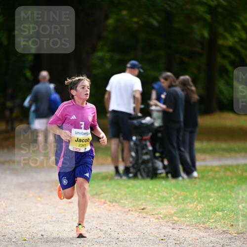 31.08.2025 - 21. Blankeneser Heldenlauf Dr. Thomas Lammeyer http://msf.ph/oto/8629984 31.08.2025 10:10:10 Laufen 2341 meine-sportfotos.de