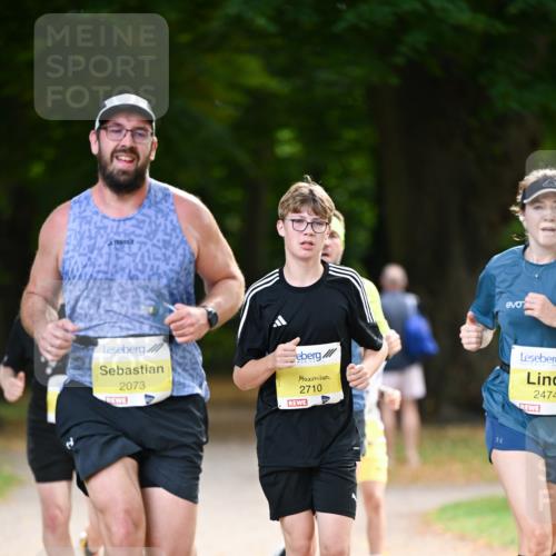31.08.2025 - 21. Blankeneser Heldenlauf Dr. Thomas Lammeyer http://msf.ph/oto/8630040 31.08.2025 10:10:27 Laufen 2073, 2710, 2474 meine-sportfotos.de