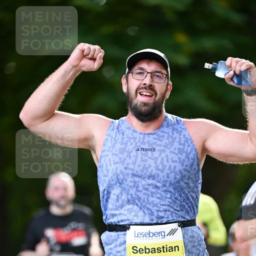 31.08.2025 - 21. Blankeneser Heldenlauf Dr. Thomas Lammeyer http://msf.ph/oto/8630047 31.08.2025 10:10:29 Laufen 2073 meine-sportfotos.de