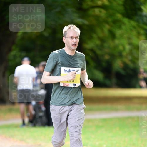 31.08.2025 - 21. Blankeneser Heldenlauf Dr. Thomas Lammeyer http://msf.ph/oto/8630112 31.08.2025 10:11:01 Laufen 28 meine-sportfotos.de